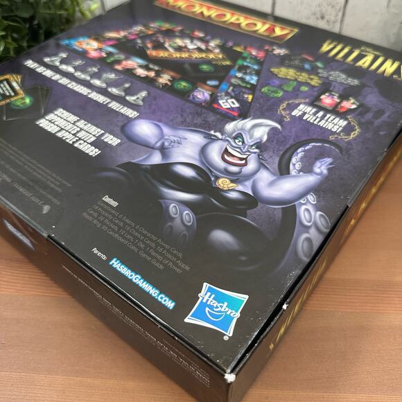 Monopoly Disney Villains Board Game - Picture 4 of 6